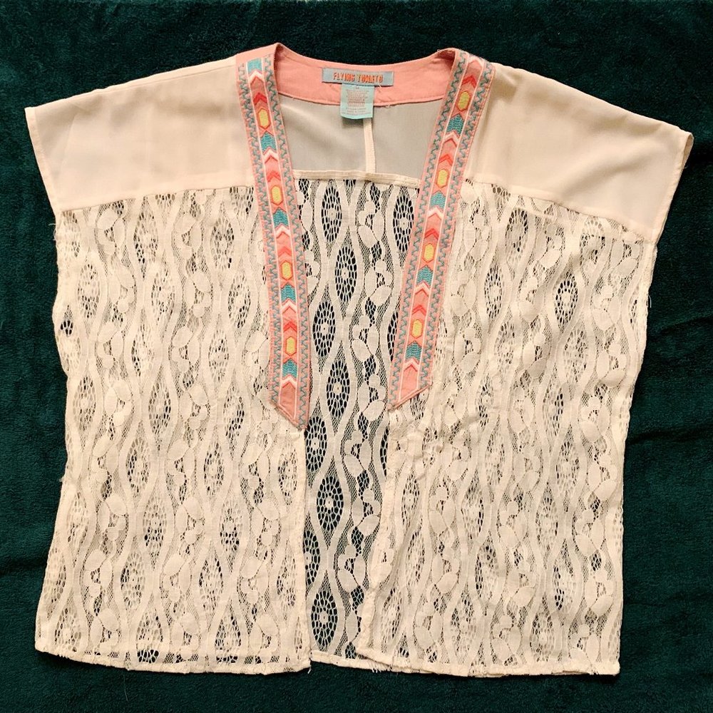 White Lace Embroidered Kimono